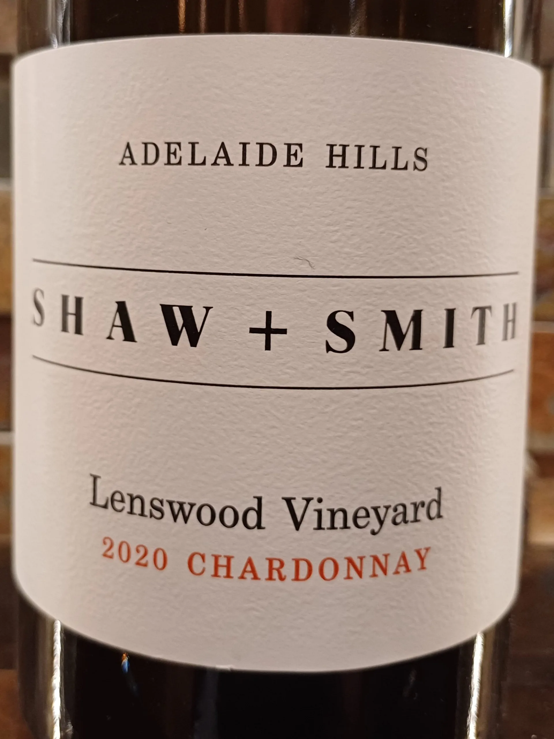 The Shaw and Smith Lenswood Vineyard Chardonnay 2020 is a testament to the meticulous vineyard management and winemaking expertise that Shaw and Smith are renowned for