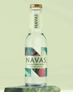 Navas Garden Tonic is a highly fragrant, herbaceous variation in the Navas premium mixer lineup